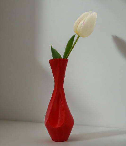 Elegant Twist Vase – Modern Minimalist Home Décor